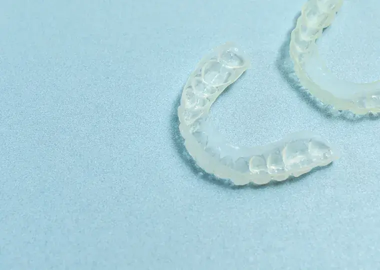 マウスピース矯正